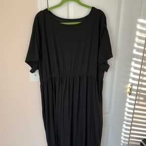 Amazon.com maxi dress with pockets size 5X